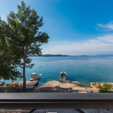 Villa Flores Adriatica