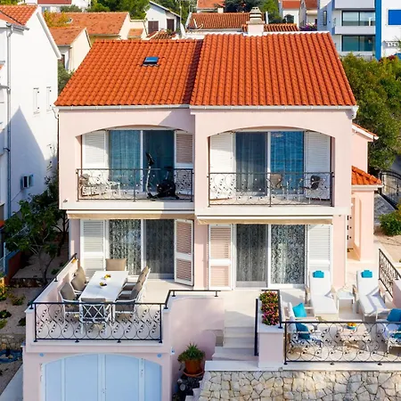 Villa Flores Adriatica *