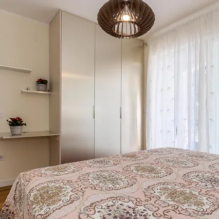 Flores Adriatica Villa