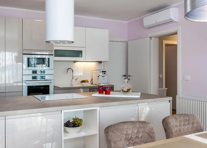 Flores Adriatica וילה ז'אבוריץ'