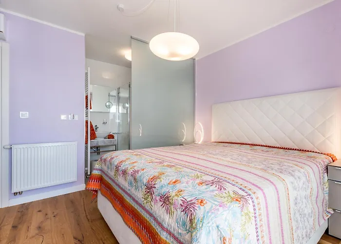 Flores Adriatica Villa *